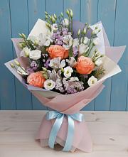 Букет Утренняя свежесть в Алексеевке Самарской области Букет цветов из:  Лизиантусы, Розы, Альстромерии и Гипсофила в Алексеевке Самарской области