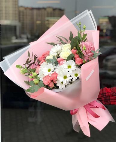 Букет цветов из: Розы, Лизиантусы и Хризантемы в Алексеевке Самарской области
